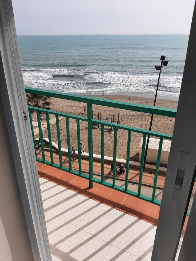 Holiday Wanda Fuengirola Bagian luar foto