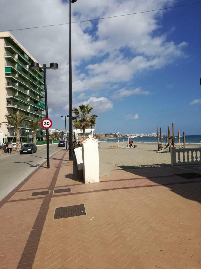 Holiday Wanda Fuengirola Bagian luar foto