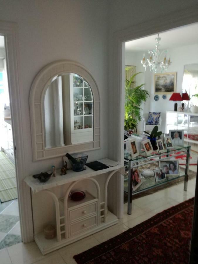 Holiday Wanda Fuengirola Bagian luar foto