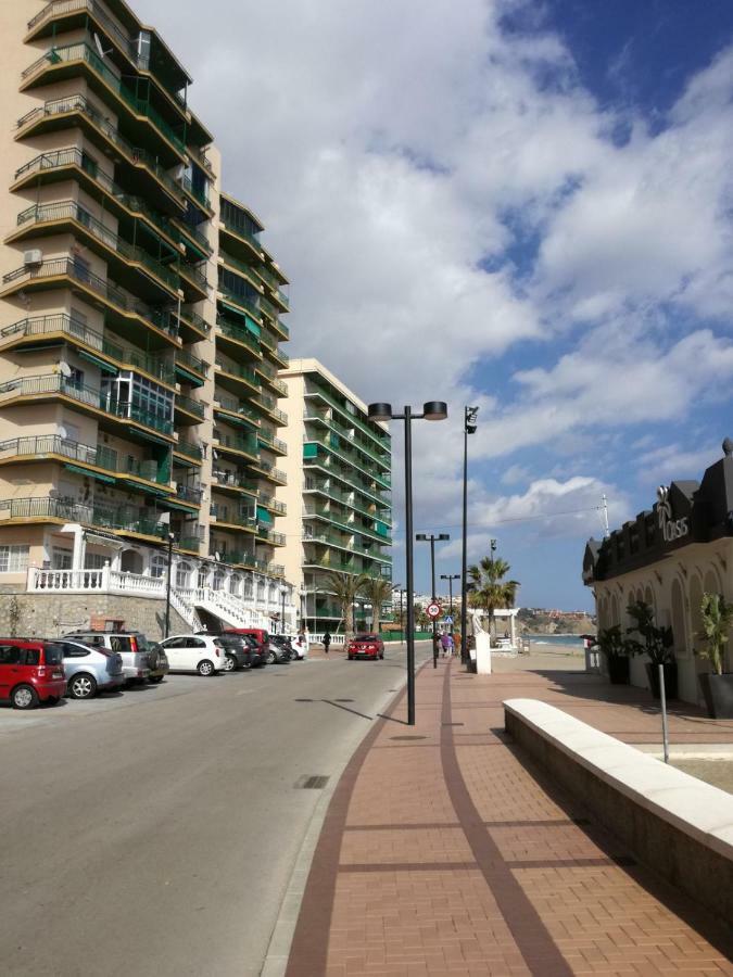 Holiday Wanda Fuengirola Bagian luar foto